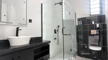 5Bedrooms Fully-Detached Duplex with Bq for Sale!