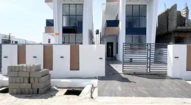 5Bedrooms Fully-Detached Duplex with Bq for Sale!!