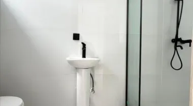 5Bedrooms Fully-Detached Duplex with Bq for Sale!! .