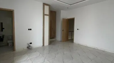 4 Bedroom Terrace Duplex Available for RENT Located at VGC (HARRIS DRIVE).