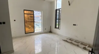 Brand new 4 bedroom semi detached duplex