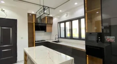 5 Bedroom Fully Detached Duplex With Pool, Cinema, Elevator, Gym, Rooftop Terrace, BQ etc. Available For SALE Located Ikate.