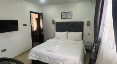 FULLY FURNISHED 2/3 BED || 12/15 MILLION || LEKKI PHASE 1, LAGOS