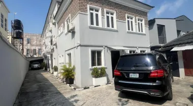 FULLY FURNISHED 2/3 BED || 12/15 MILLION || LEKKI PHASE 1, LAGOS