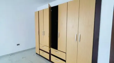 5 bedroom fully detached with a bq and a swimming pool 