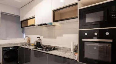 Luxury 2/3-Bedroom Serviced Apartment