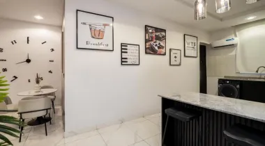 Luxury 1/2-Bedroom Serviced Apartment