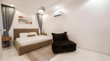 Luxury 1/2-Bedroom Serviced Apartment