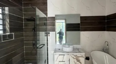 5 Bedroom Semi Detached Duplex Located At New Road, Lekki.