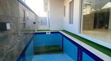 Beautifully Built 5 Bedroom Fully Detached Duplex with a Boys Quarter is Available For Sale at Lekki Phase 1, Lekki Lagos.