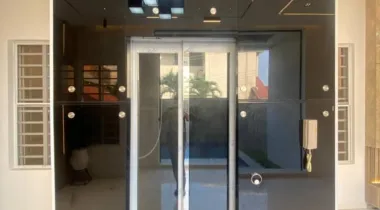 Beautifully Built 5 Bedroom Fully Detached Duplex with a Boys Quarter is Available For Sale at Lekki Phase 1, Lekki Lagos.