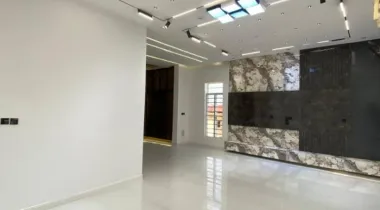 Beautifully Built 5 Bedroom Fully Detached Duplex with a Boys Quarter is Available For Sale at Lekki Phase 1, Lekki Lagos.