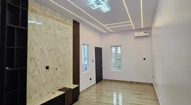 Distressed Sale A luxurious 5 bedroom fully detached duplex with Bq in Pinnock Beach Estate, Osapa, Lekki. Lagos