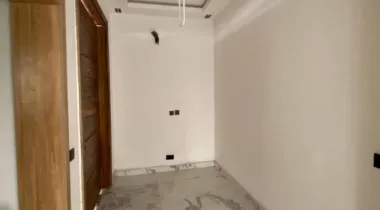 A LUXURIOUS 4 BEDROOM FULLY DETACHED DUPLEX WITH A ROOM BOYS QUARTER IS AVAILABLE FOR SALE AT OSAPA LONDON,  LEKKI LAGOS.*