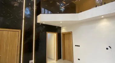 *🏡 AN IMPECCABLE 4 BEDROOM SEMI DETACHED DUPLEX WITH A ROOM BOYS QUARTER IS AVAILABLE FOR SALE AT CHEVRON, LEKKI LAGOS.*