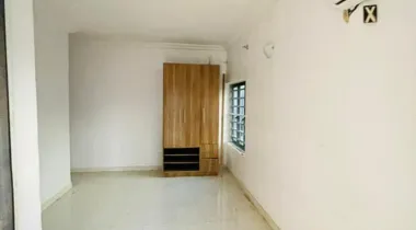 2 bedroom flat available for rent 
