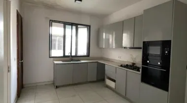 4Bedroom Maisonette With a Bq