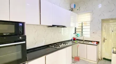 4 Bedroom Terrace for rent