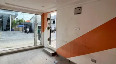 Office/Shop Space Available For Rent And Located At Lekki Phase 1.
