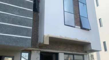 4 Fully Detached Duplex Suitable For Commerci Purposes And Residential Purposes Available For RENT and Located At Lekki Phase 1.