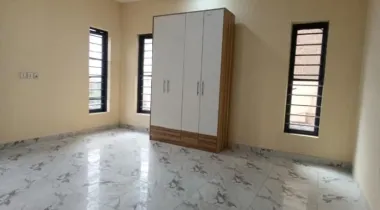 3 Bedroom Flat Available For RENT and Located At New Road, Lekki.