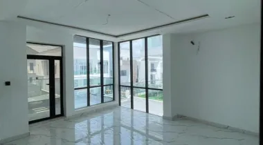 5 Bedroom Fully Detached Duplex Available For SALE and Located At Chevron, Lekki.
