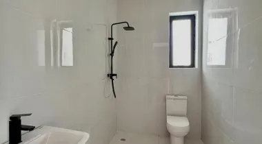 FULLY SERVICED 2/3 BEDROOM APARTMENTS