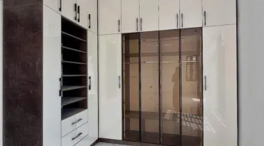 5 BEDROOM FULLY DETACHED DUPLEX WITH SWIMMING POOL