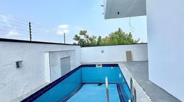 5 BEDROOM FULLY DETACHED DUPLEX WITH SWIMMING POOL