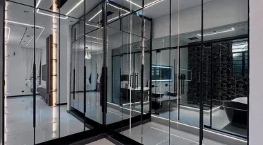 5 BEDROOM FULLY DETACHED HOME