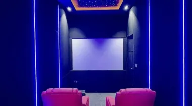 5 BEDROOM FULLY DETACHED HOME