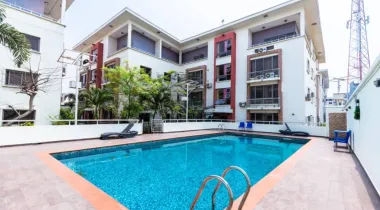 Fully serviced  2  &amp; 3bedrooms apartments with no bq but has  pool , gym and 24/7 power  Rent
