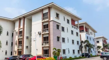 Fully serviced  2  &amp; 3bedrooms apartments with no bq but has  pool , gym and 24/7 power  Rent