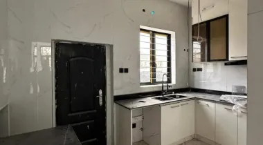 TO LET – BRAND NEW 4 BEDROOM TERRACE DUPLEX