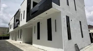 5Bedroom Fully Detached Duplex With a Bq  Location: Ikota