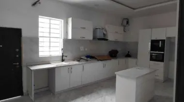 5Bedroom Fully Detached Duplex With a Bq  Location: Ikota
