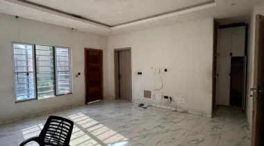 4 BEDROOM DUPLEX