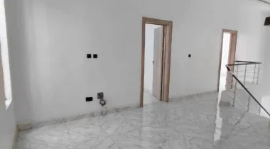 5Bedroom Fully Detached Duplex With a Bq  Location: Ikota