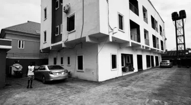 1 BEDROOM APARTMENT Location: Ikate, Lagos