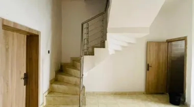 Mini 4 Bedromm terrace duplex 