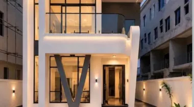 5 bedroom duplex with pool, Cinema, office/study, rooftop terrace, security house &amp; bq