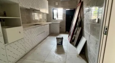 Friendly 4 bedroom terrace duplex with bq &amp; pool in a secure environment