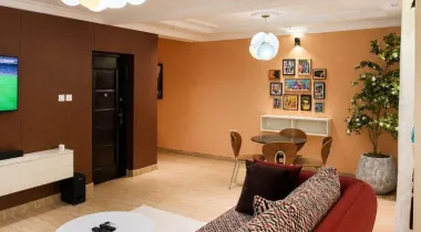 The Havillah Unit is a newly remodeled and tastefully furnished 1/2-bedroom apartment located in the heart of Oniru, Victoria Island; perfect for business travelers, staycations, and extended stays.
