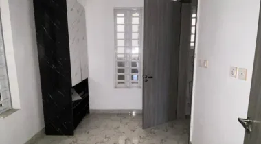 4bedroom fully detached duplex