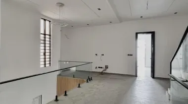 CHEVRON LEKKI | 6 BED | N750M SMART 6 BEDROOM FULLY DETACHED HOME WITH SWIMMING POOL, CINEMA , STUDY FOR SALE