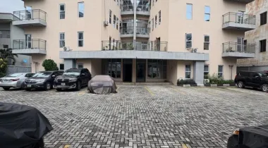 3 BEDROOM APARTMENT WITH BQ