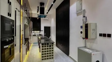 IKOTA LEKKI | 5 BED | N450M ASKING  5 BEDROOM FULLY DETACHED HOME WITH SWIMMING POOL, GYM ROOM FOR SALE