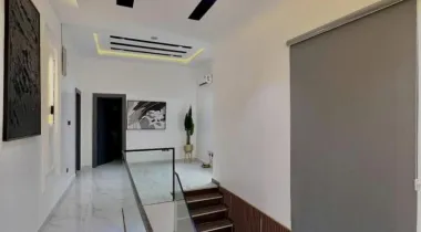 IKOTA LEKKI | 5 BED | N450M ASKING  5 BEDROOM FULLY DETACHED HOME WITH SWIMMING POOL, GYM ROOM FOR SALE