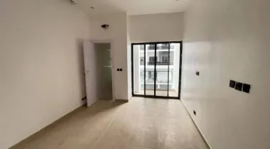 Luxury 3 Bedroom Apartment with BQ, Pool &amp; Spacious Parking*