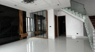 Sleek 4 bedroom semi detached with a bq in a secure estate